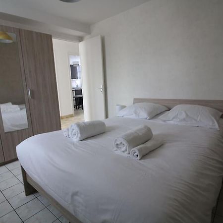 Joli T3 Renove / Wifi / Grand Parking Lejlighed La Couronne  Eksteriør billede